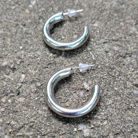 2 for $14! Silver Hoop Earrings NWOT - Picture 2 of 2